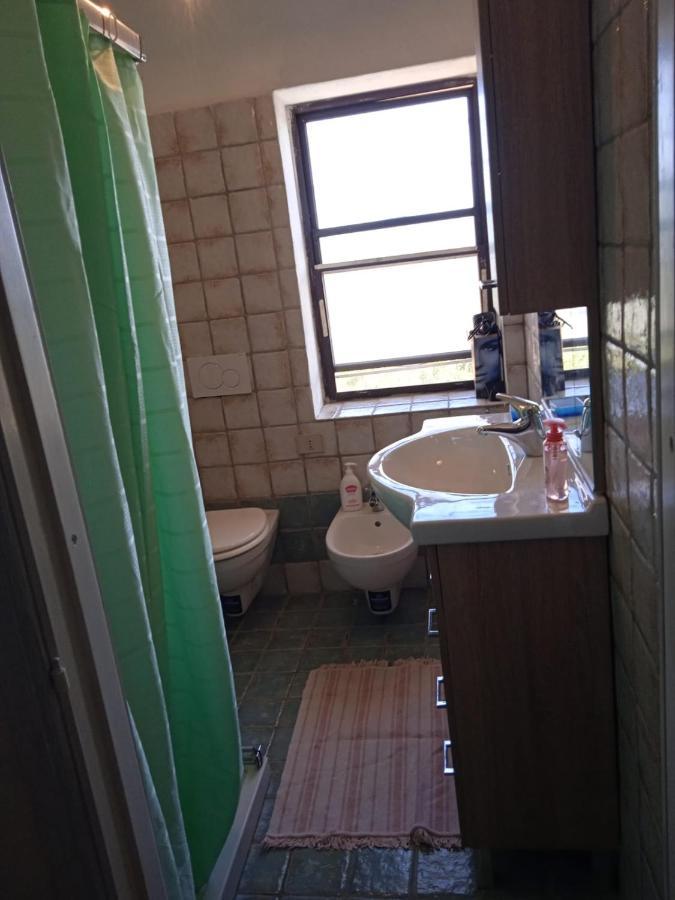 Bed and Breakfast Sa Domo De Afra Стинтино Экстерьер фото