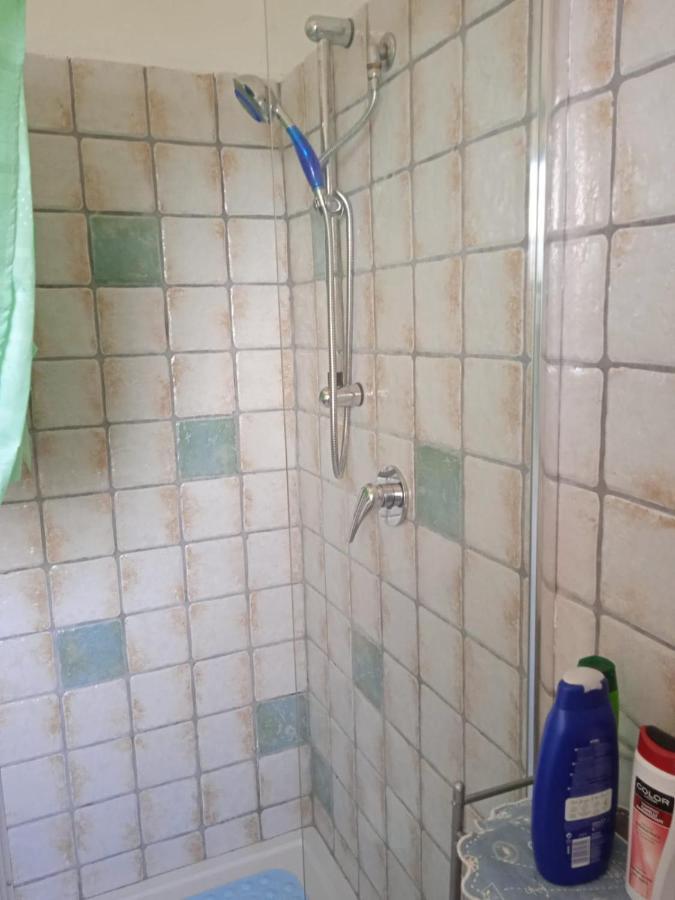 Bed and Breakfast Sa Domo De Afra Стинтино Экстерьер фото